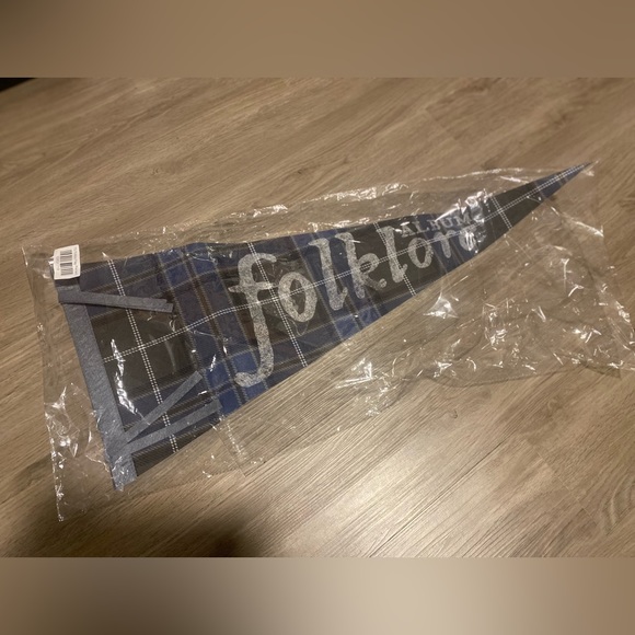 NIP Taylor Swift Folklore album cover pennant - Picture 2 of 2